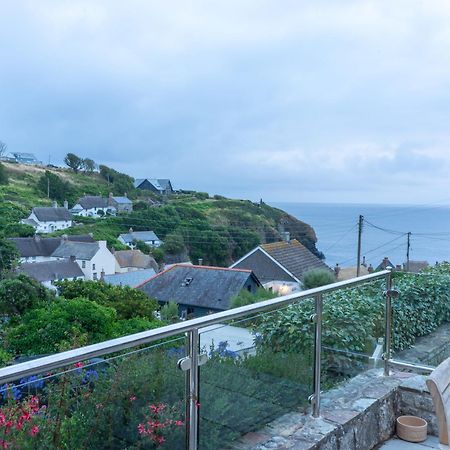 Spinnaker Cadgwith Holiday Home Exterior photo
