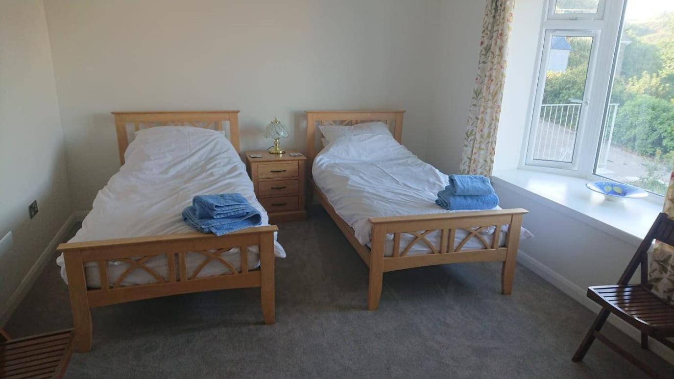 Spinnaker Cadgwith Holiday Home Exterior photo